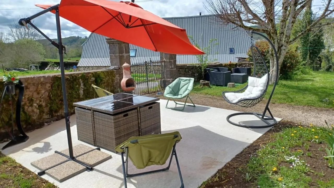 Holiday home Residence De Suzanne Gite Avec Sauna Privatif Brommat France