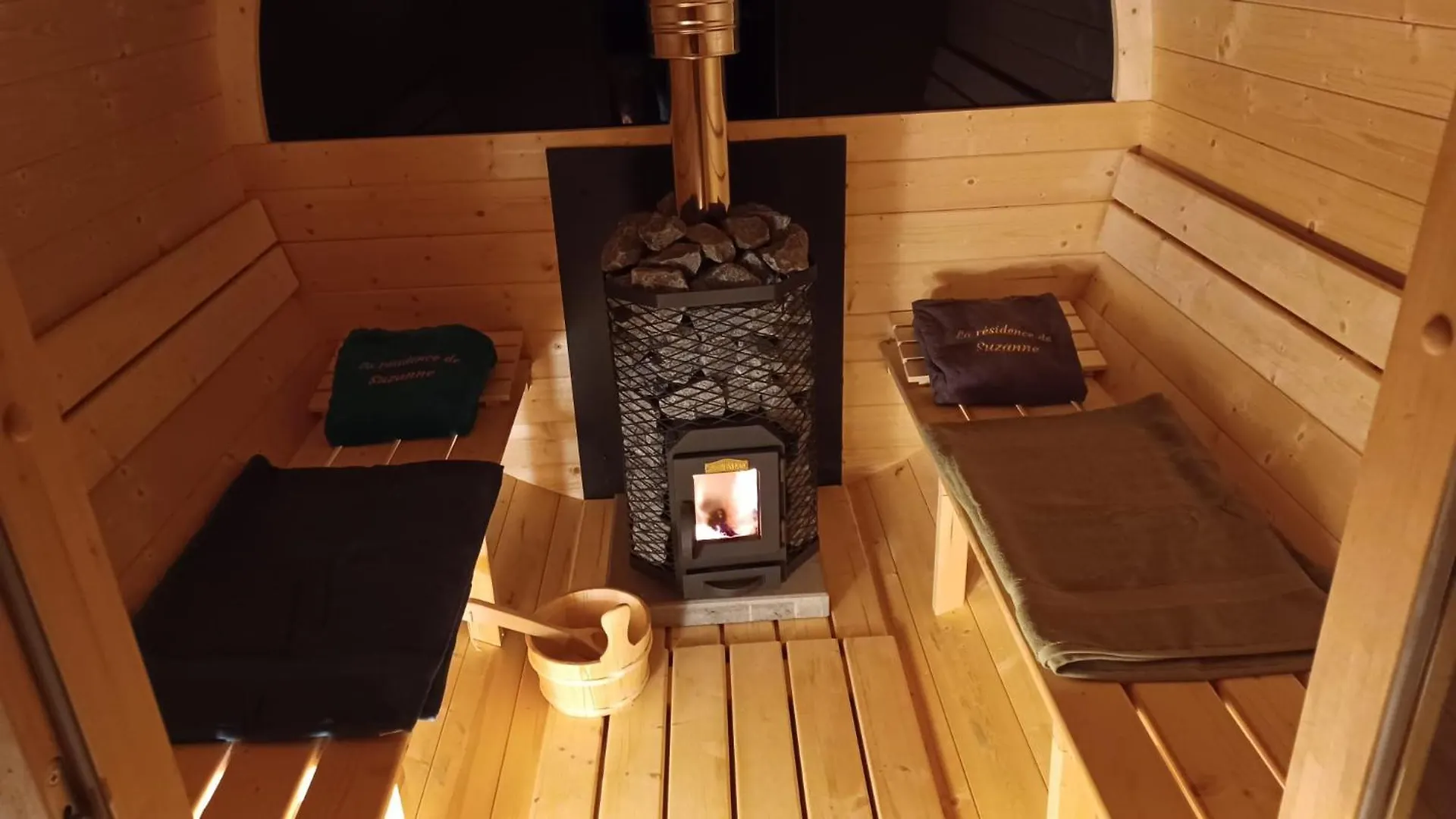 Holiday home Residence De Suzanne Gite Avec Sauna Privatif Brommat